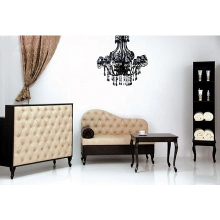 ayala-madame-recepcios-pult-5